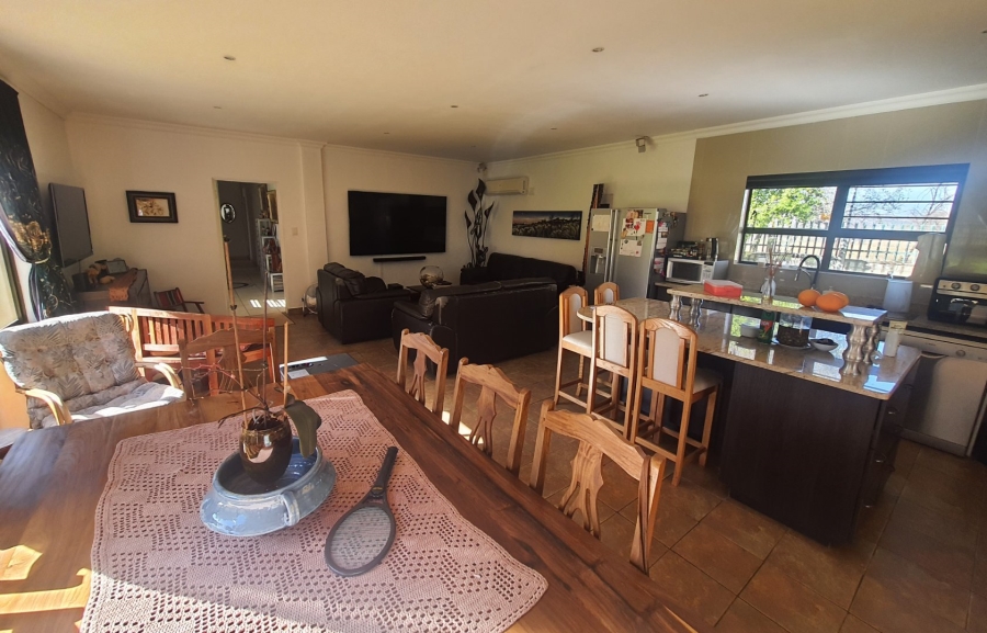 5 Bedroom Property for Sale in Rietfontein A H North West